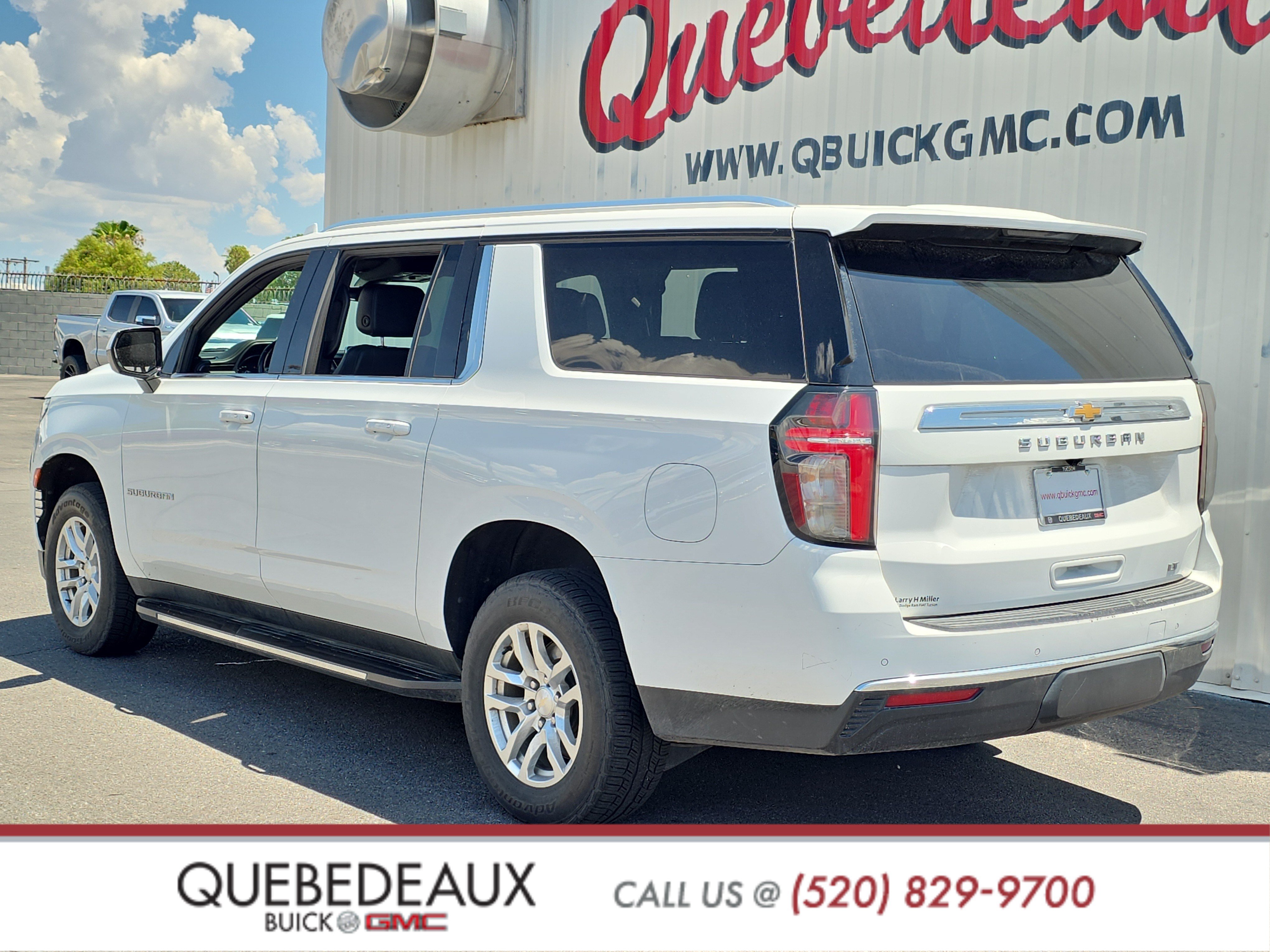 Used 2022 Chevrolet Suburban LT RWD image 5