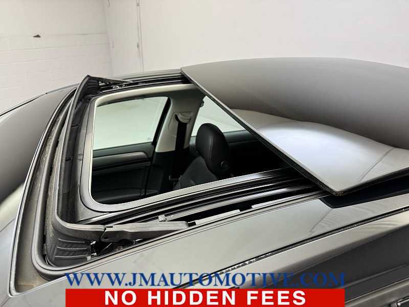Used 2018 Volkswagen Golf SE FWD image 11