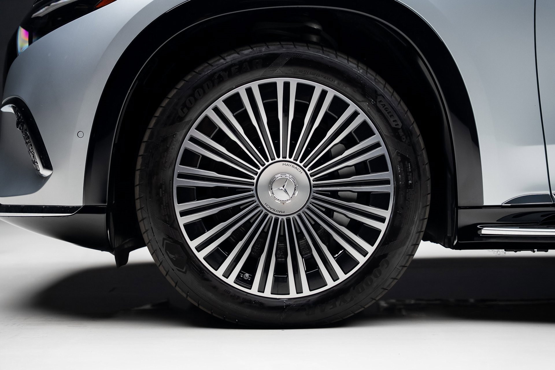 Used 2024 Mercedes-Benz Maybach EQS 680 4MATIC image 18