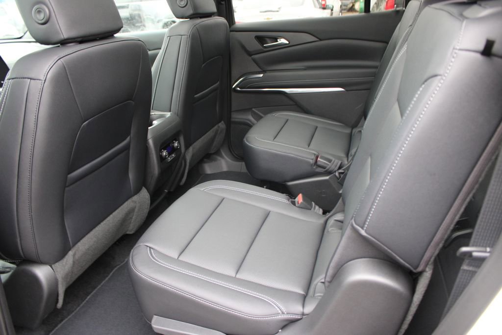 New 2026 Chevrolet Traverse LT w/ Sun and Wheel Package image 17