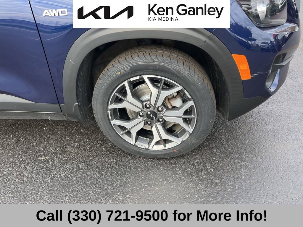Certified 2023 Kia Seltos EX image 22