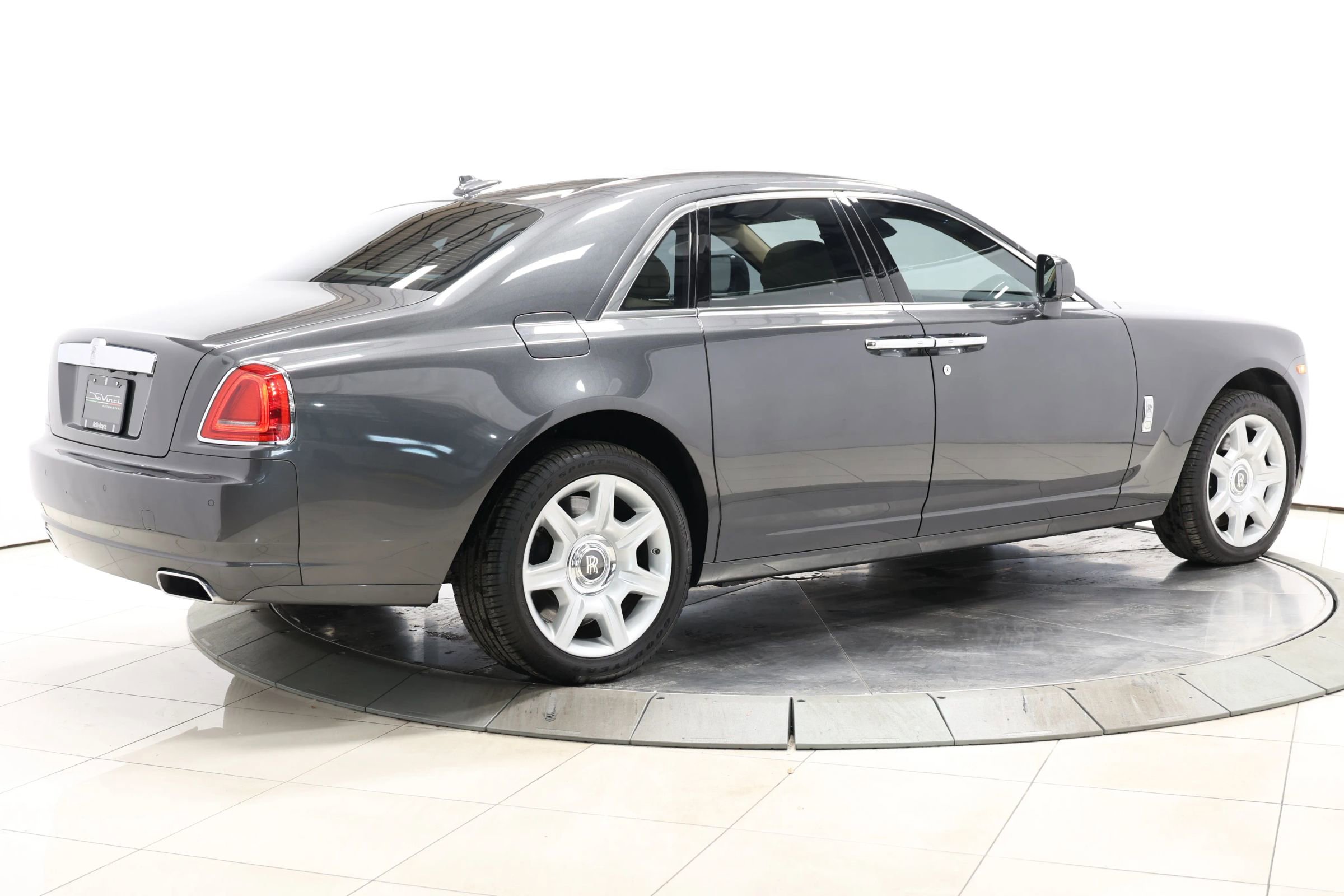 Used 2011 Rolls-Royce Ghost RWD image 4