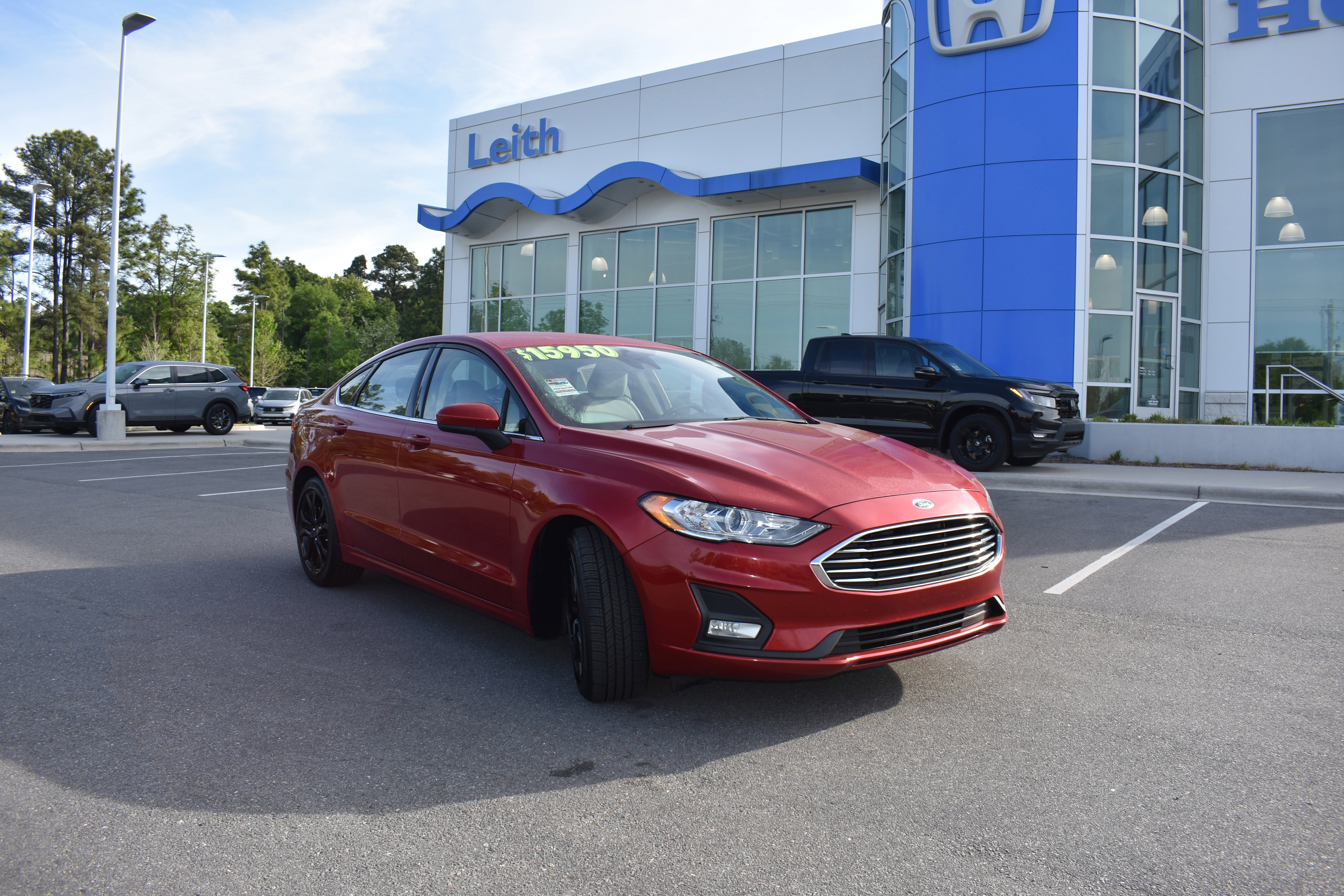 Used 2020 Ford Fusion SE w/ Equipment Group 151A image 1