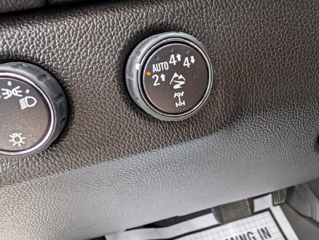 Used 2020 Chevrolet Colorado ZR2 AWD/4WD image 24