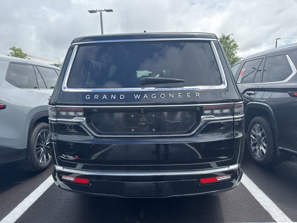 Used 2024 Jeep Grand Wagoneer L 4WD image 4