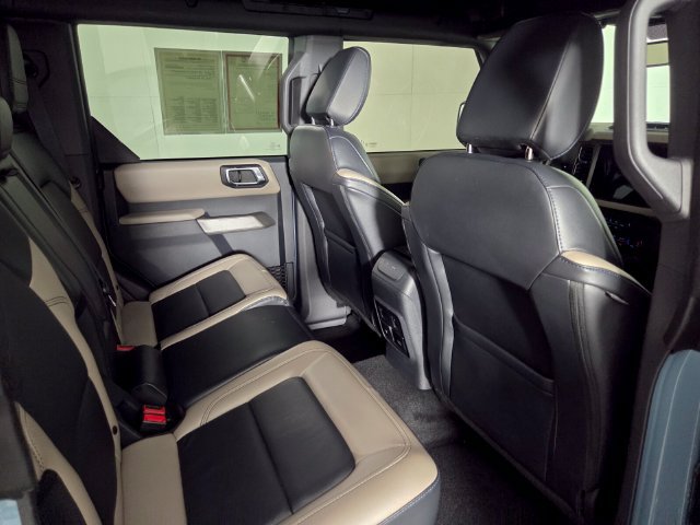 Used 2023 Ford Bronco Wildtrak AWD/4WD image 29