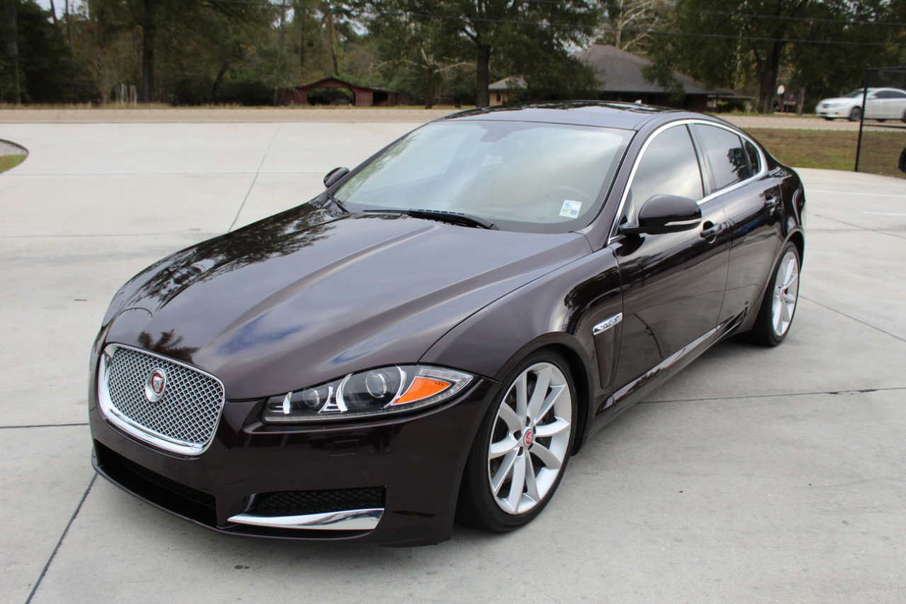 Used 2015 Jaguar XF Portfolio image 26