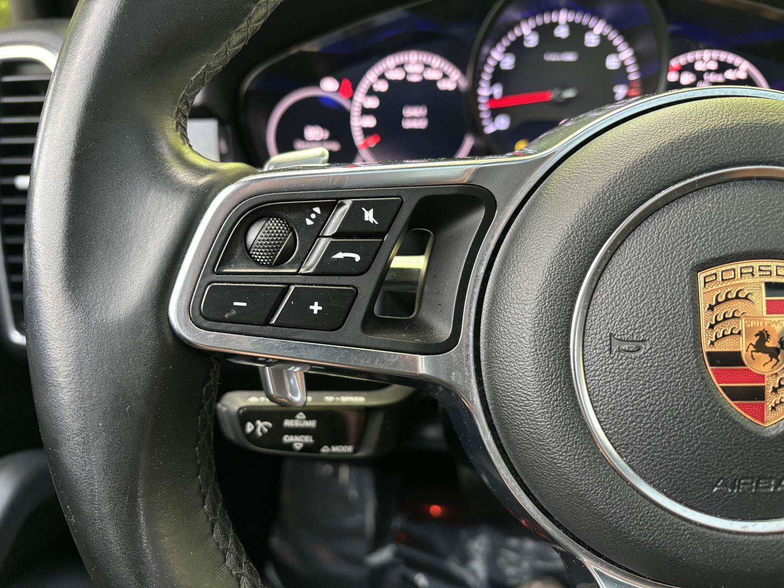 Used 2019 Porsche Cayenne w/ Premium Plus Package AWD/4WD image 36