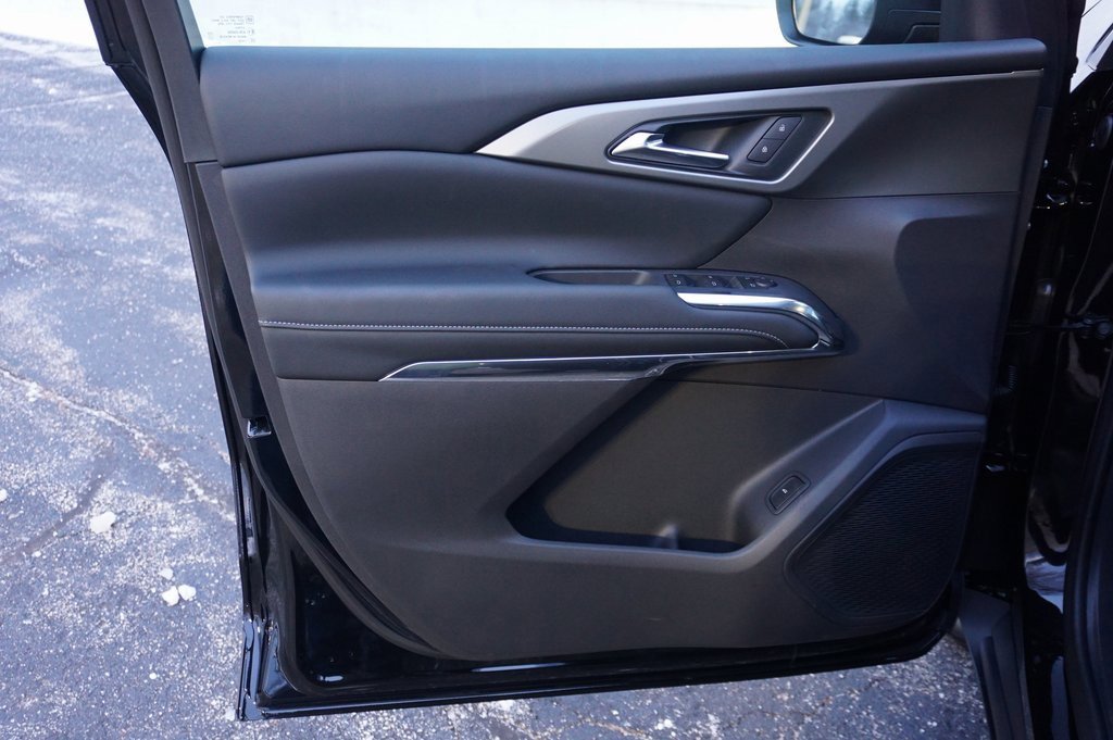 New 2026 Chevrolet Traverse LT w/ Midnight/Sport Edition image 24