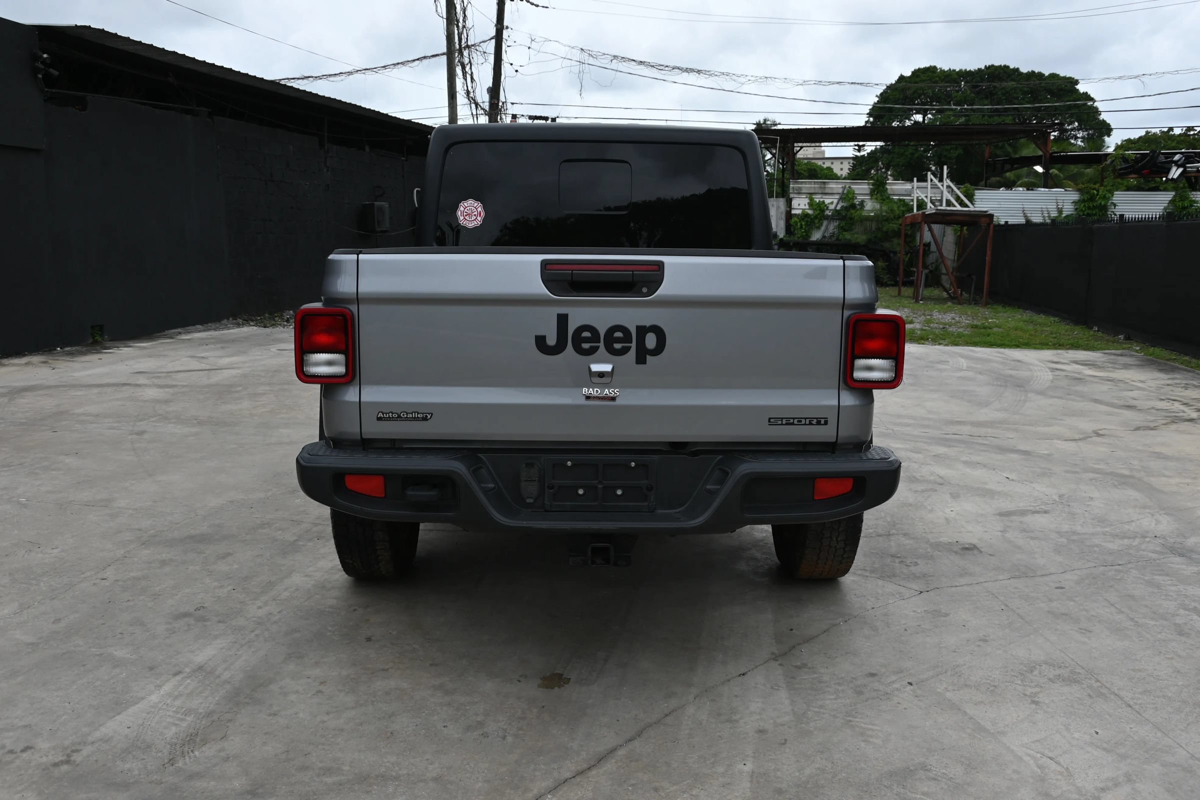 Used 2020 Jeep Gladiator Sport w/ Quick Order Package 24S AWD/4WD image 4