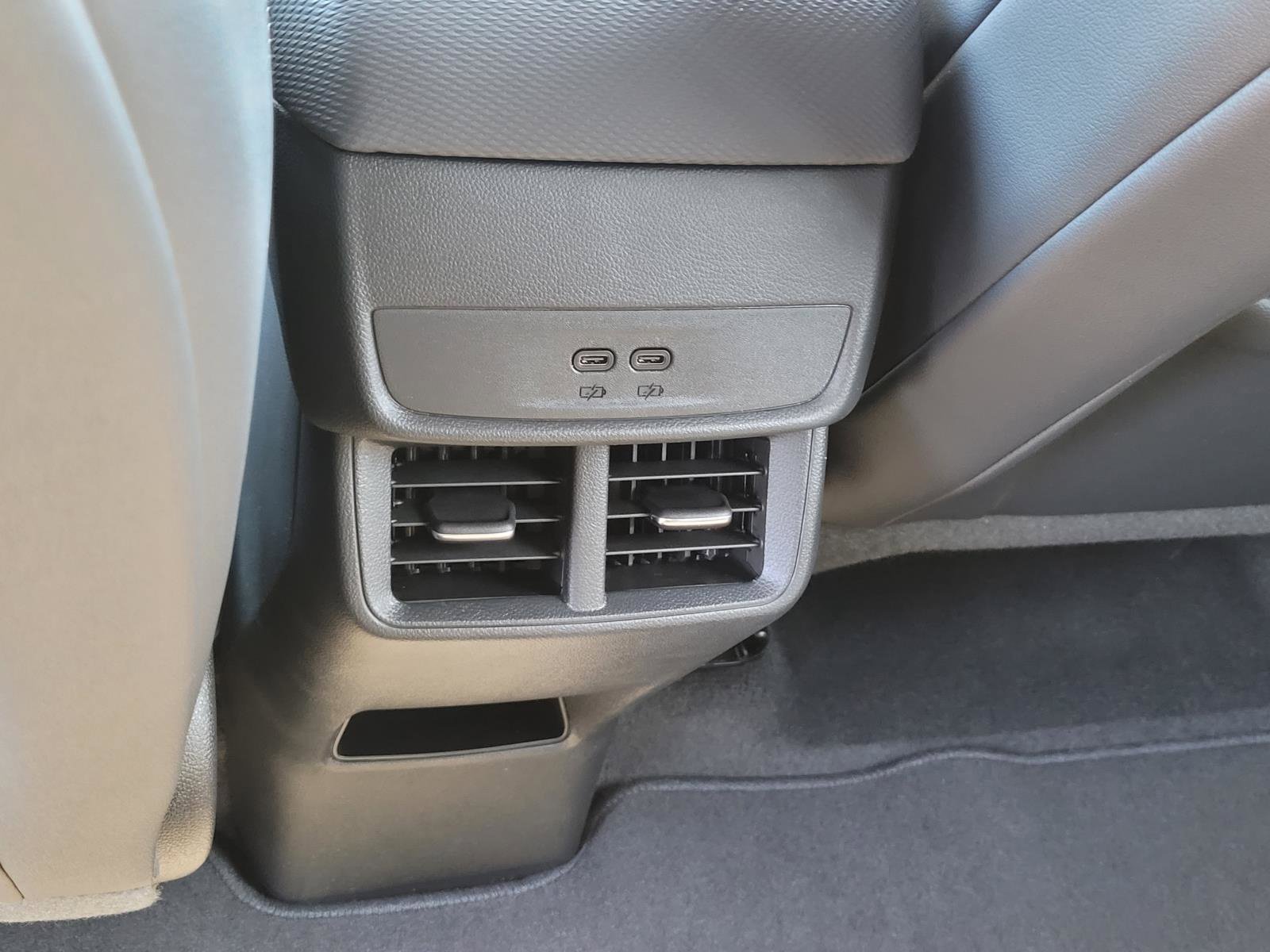 New 2027 Chevrolet Equinox LT w/ Convenience Package II FWD image 13