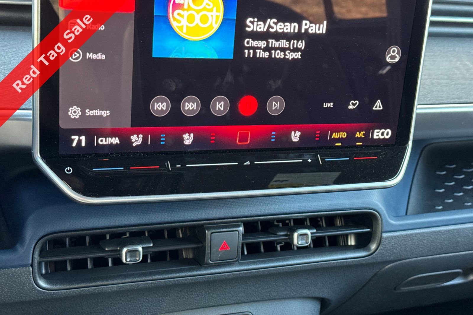 New 2025 Volkswagen ID. Buzz Pro S image 19