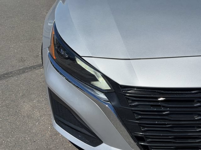 Used 2024 Nissan Altima 2.5 SV FWD image 5