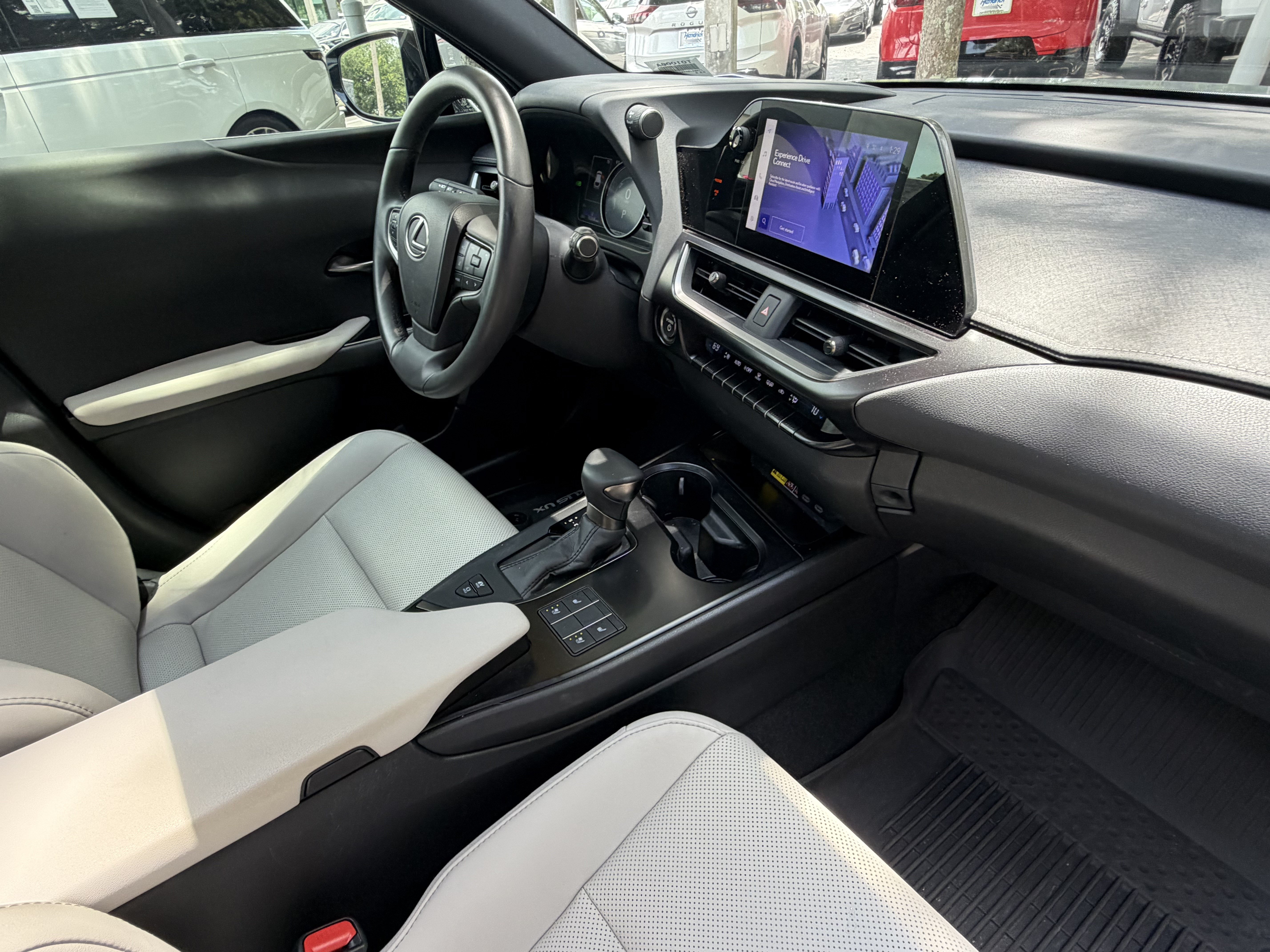 Used 2024 Lexus UX 250h F Sport FWD image 48
