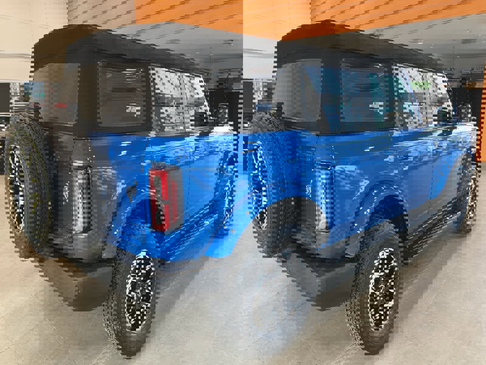 Used 2023 Ford Bronco Outer Banks image 5