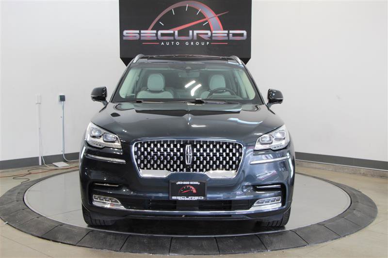 Used 2023 Lincoln Aviator Black Label w/ Class IV Trailer Tow Package image 3