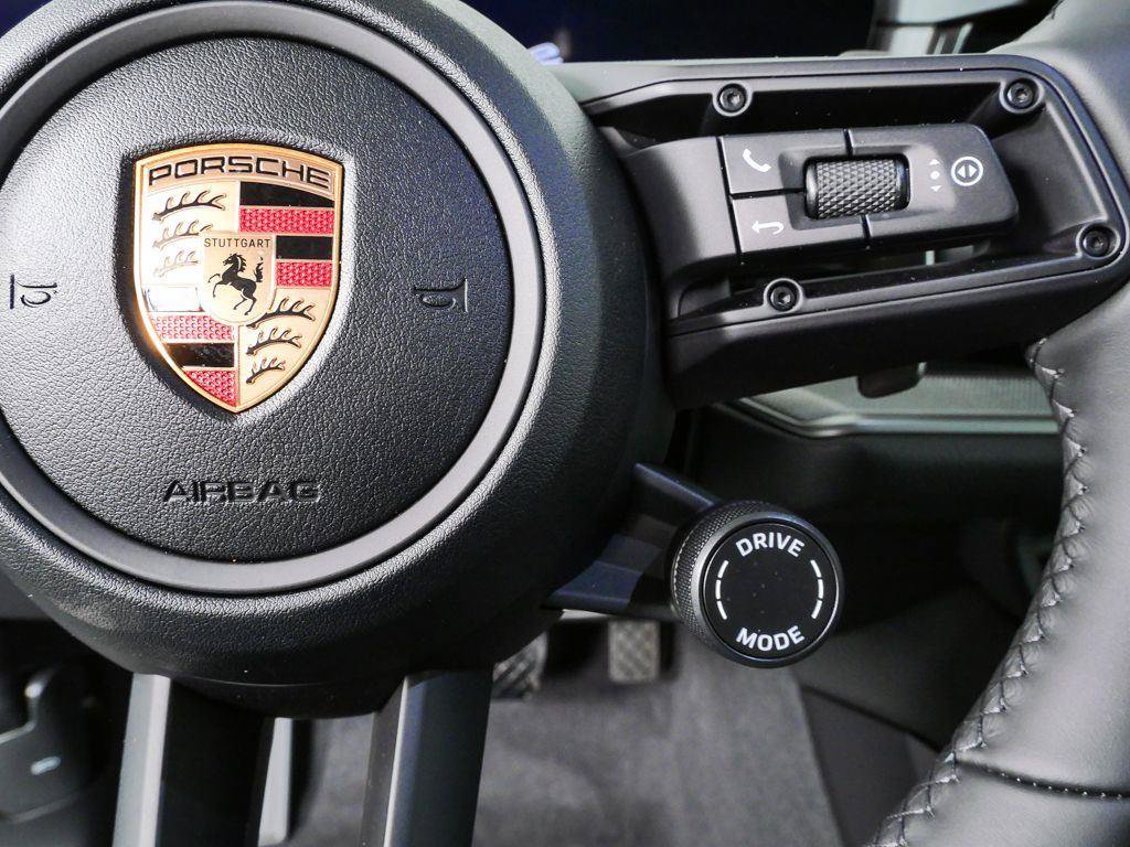 New 2026 Porsche Cayenne AWD/4WD image 11
