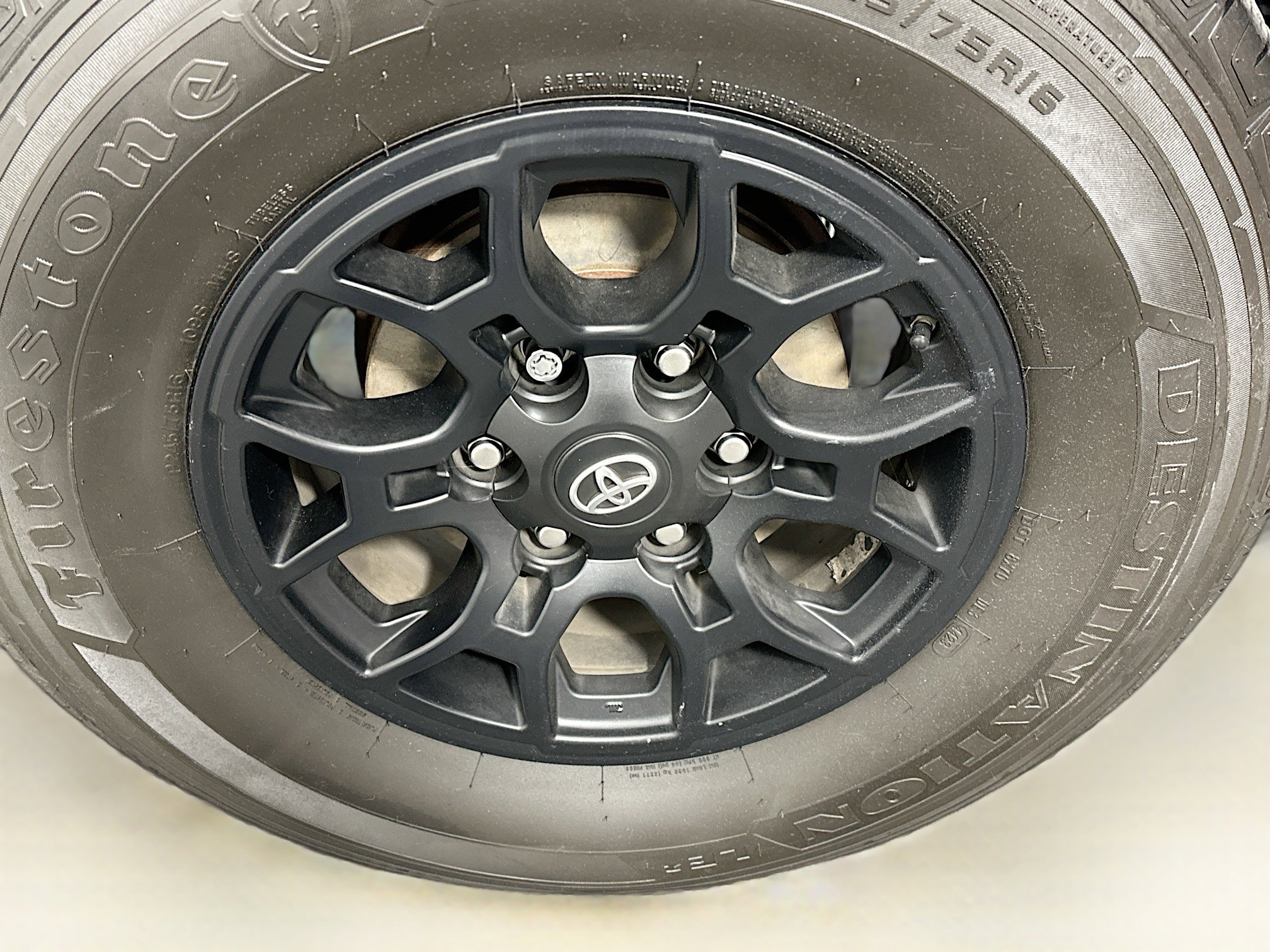 Used 2019 Toyota Tacoma SR5 RWD image 11