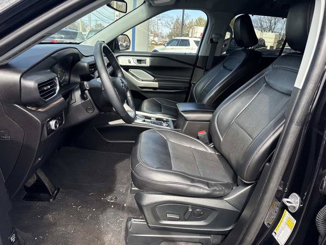 Certified 2022 Ford Explorer Limited w/ Limited Technology Package AWD/4WD image 27