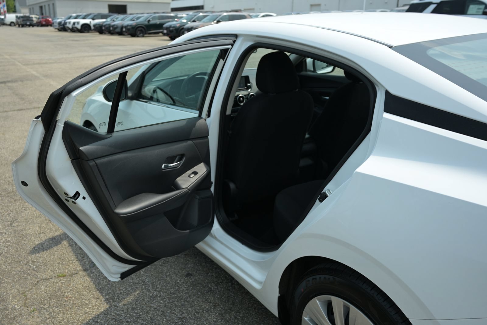 Used 2023 Nissan Sentra S FWD image 31