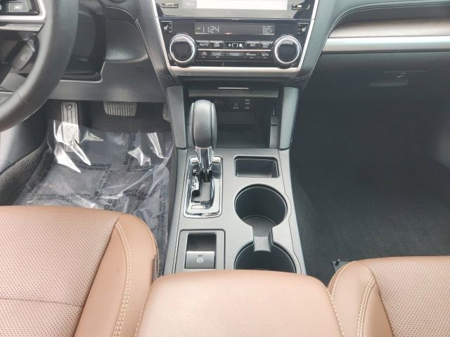 Used 2018 Subaru Outback 3.6R Touring image 29