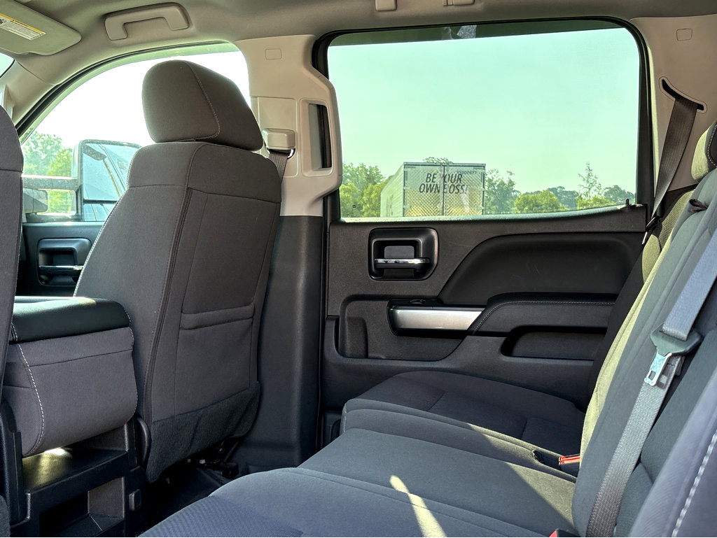 Used 2018 Chevrolet Silverado 1500 LT w/ All Star Edition RWD image 13