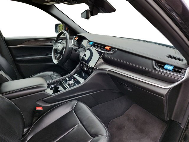 Used 2024 Jeep Grand Cherokee L Limited w/ Luxury Tech Group II image 24