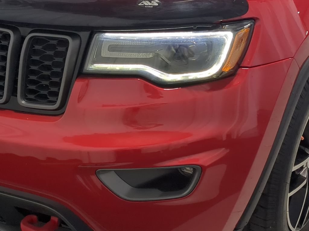 Used 2018 Jeep Grand Cherokee Trailhawk w/ Trailhawk Luxury Group AWD/4WD image 14