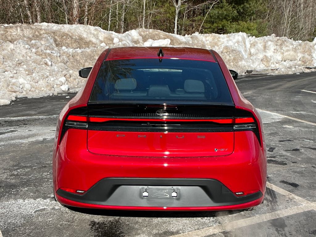 New 2026 Toyota Prius LE image 4