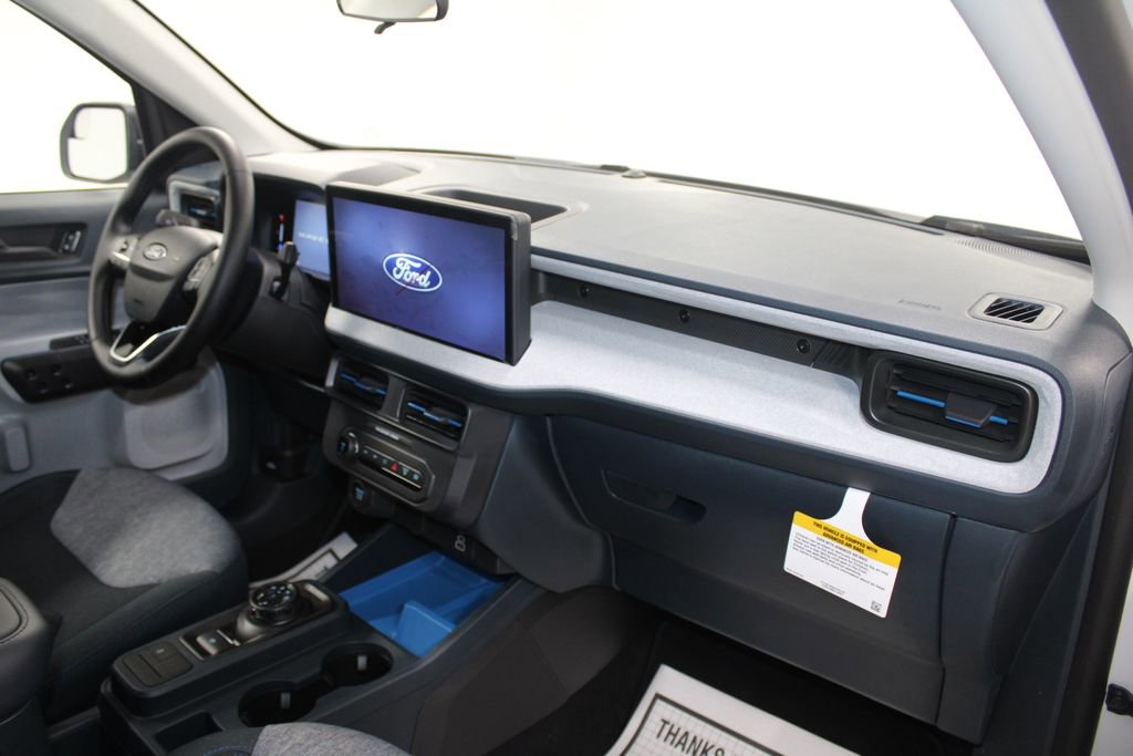 New 2025 Ford Maverick XLT w/ XLT Luxury Package image 29