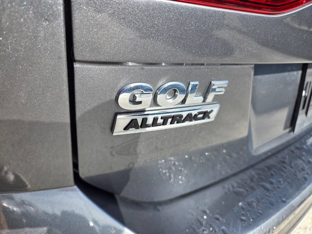 Used 2017 Volkswagen Golf Alltrack S AWD/4WD image 10
