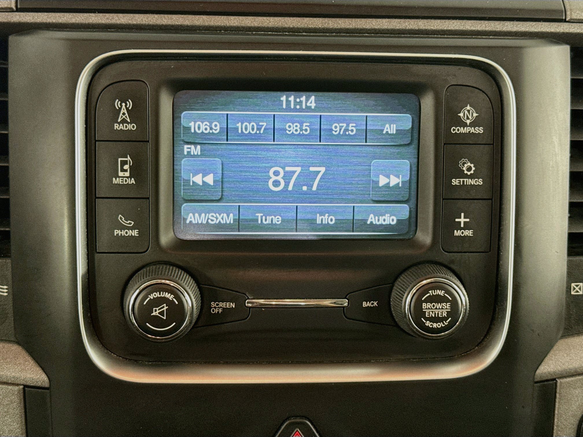 Used 2016 RAM 2500 Tradesman w/ Chrome Appearance Group AWD/4WD image 16