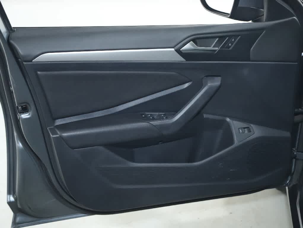 Used 2019 Volkswagen Jetta SE FWD image 15