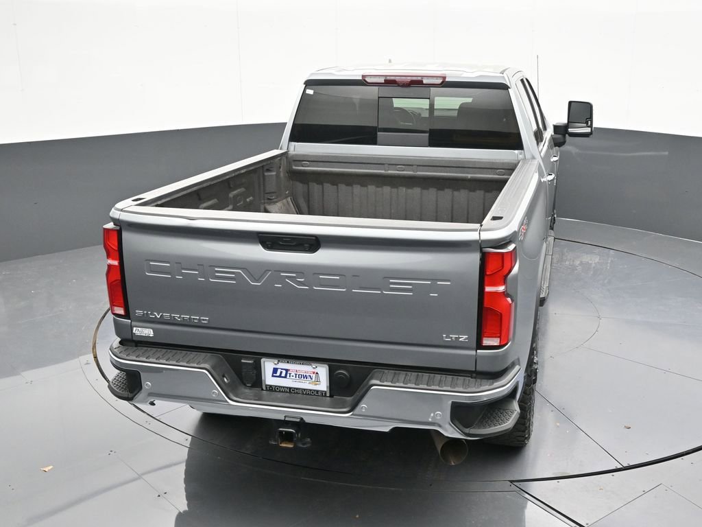 Used 2025 Chevrolet Silverado 2500 LTZ w/ LTZ Plus Package image 52