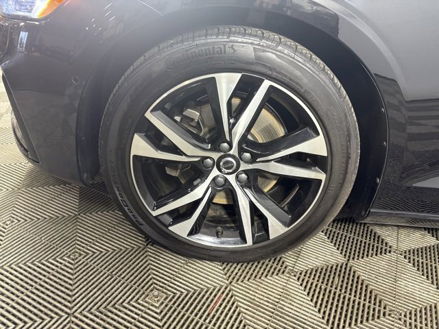 Used 2024 Volvo S60 B5 Plus image 23