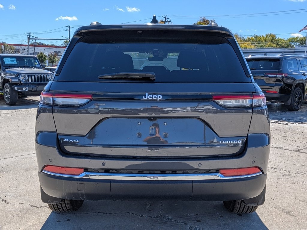 New 2026 Jeep Grand Cherokee Laredo X AWD/4WD image 4