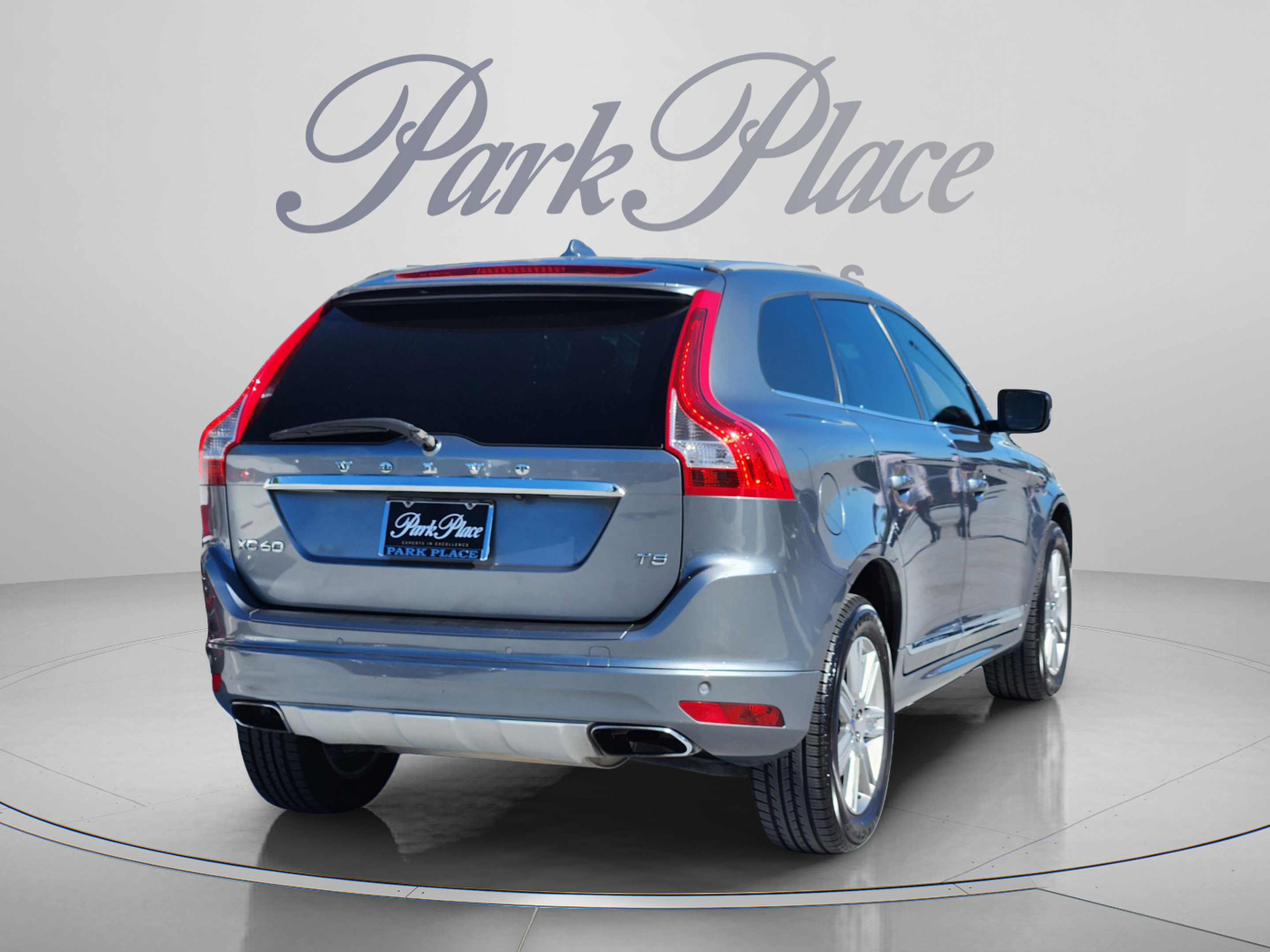 Used 2017 Volvo XC60 T5 Inscription w/ Preferred Option Package FWD image 6