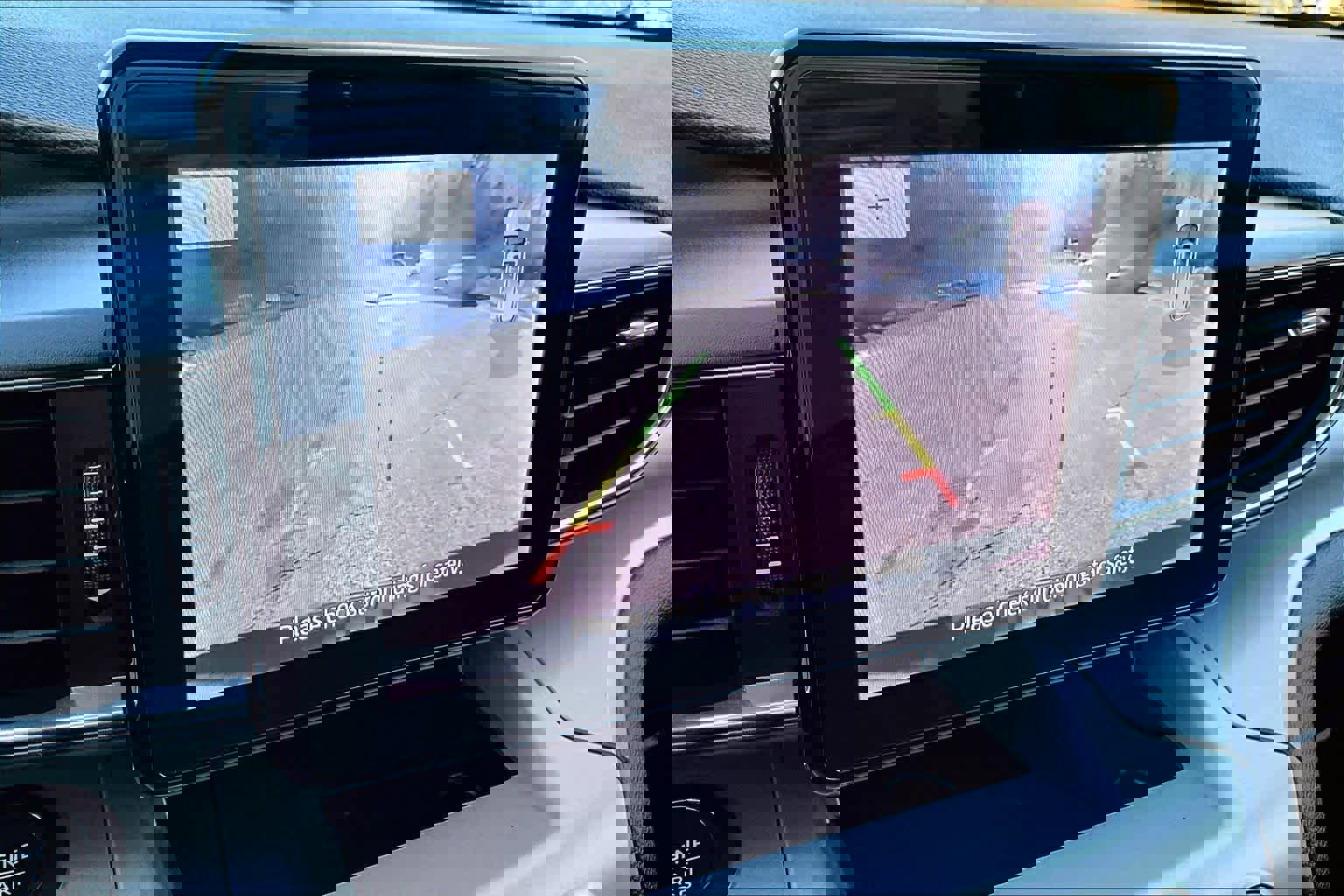 Used 2022 Ford Explorer XLT w/ Equipment Group 202A image 29