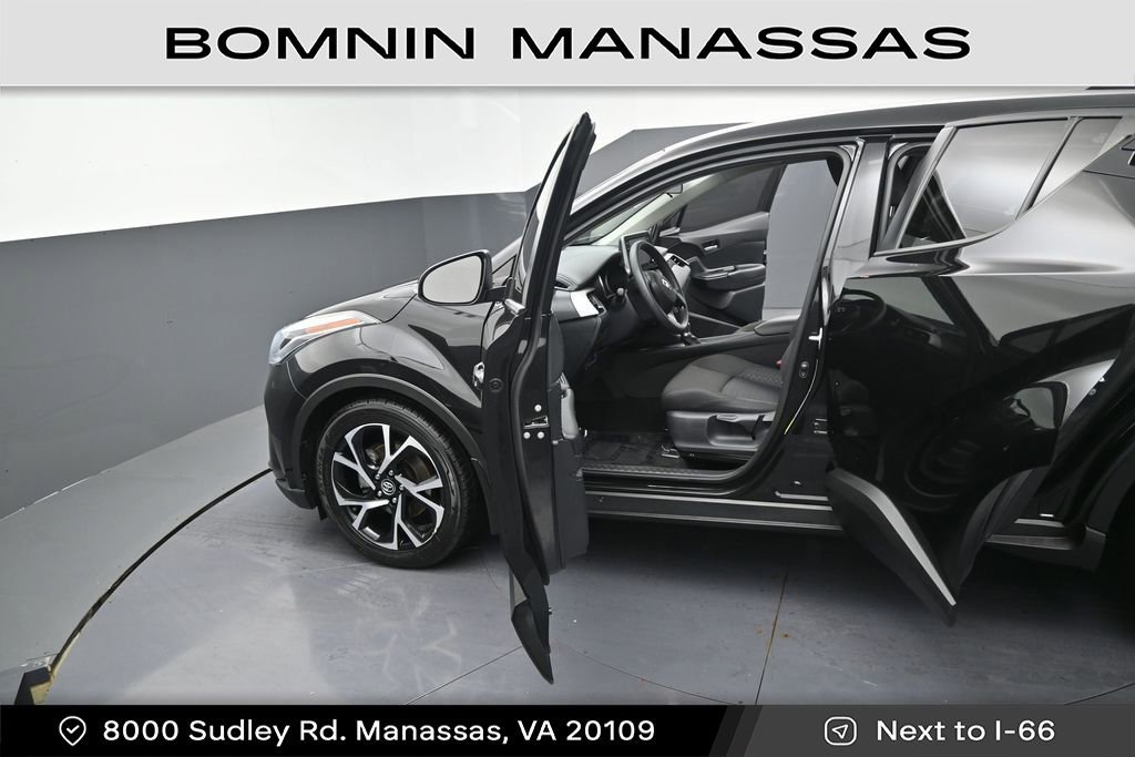 Used 2020 Toyota C-HR LE FWD image 13
