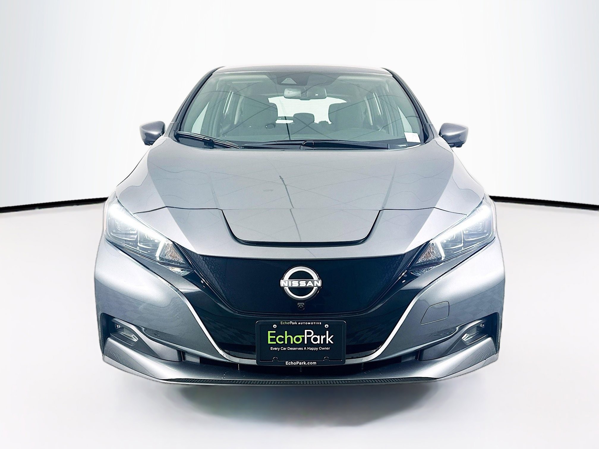 Used 2024 Nissan Leaf SV Plus image 2