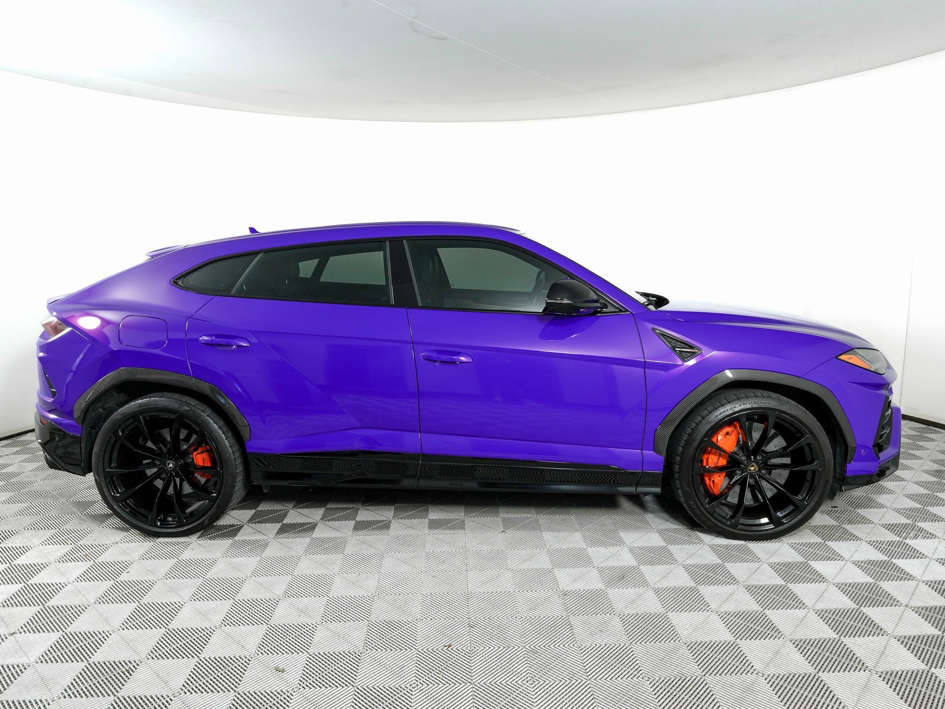 Used 2021 Lamborghini Urus image 4