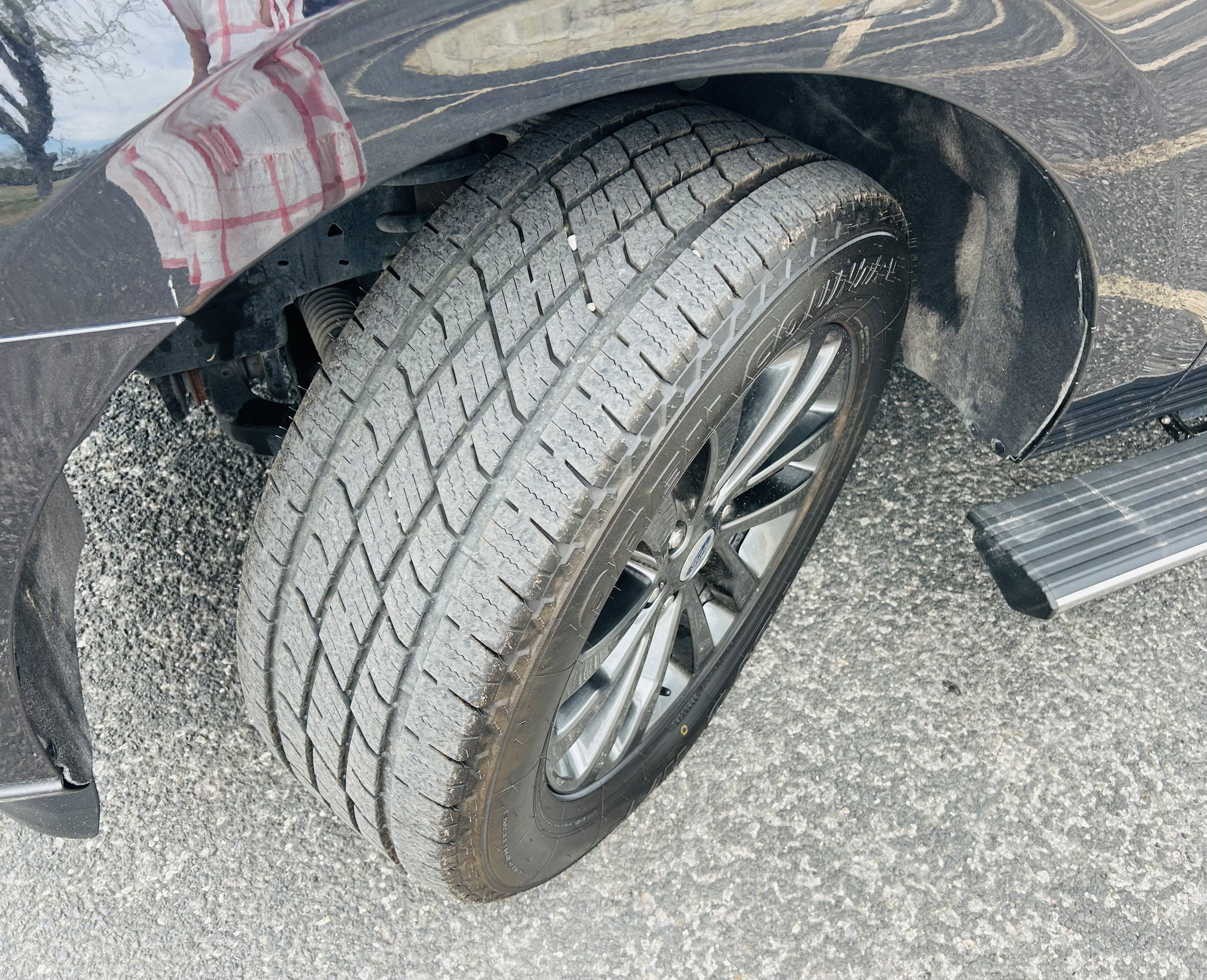 Used 2021 Ford Expedition Limited image 23