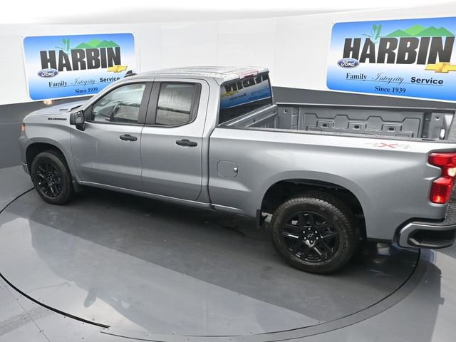 New 2026 Chevrolet Silverado 1500 Custom w/ LPO, Dark Essentials Package AWD/4WD image 21