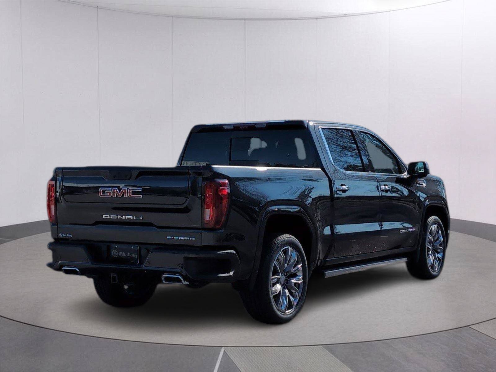 New 2026 GMC Sierra 1500 Denali w/ Denali Reserve Package AWD/4WD image 3