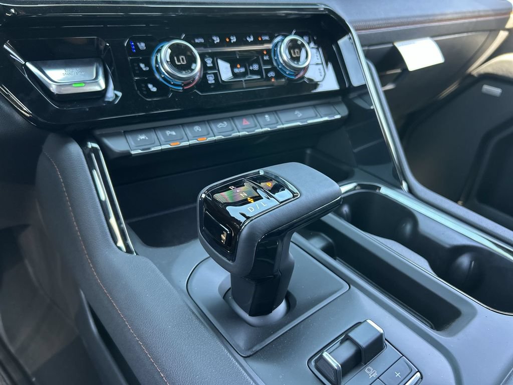 New 2026 GMC Sierra 1500 AT4 w/ AT4 Premium Package AWD/4WD image 16