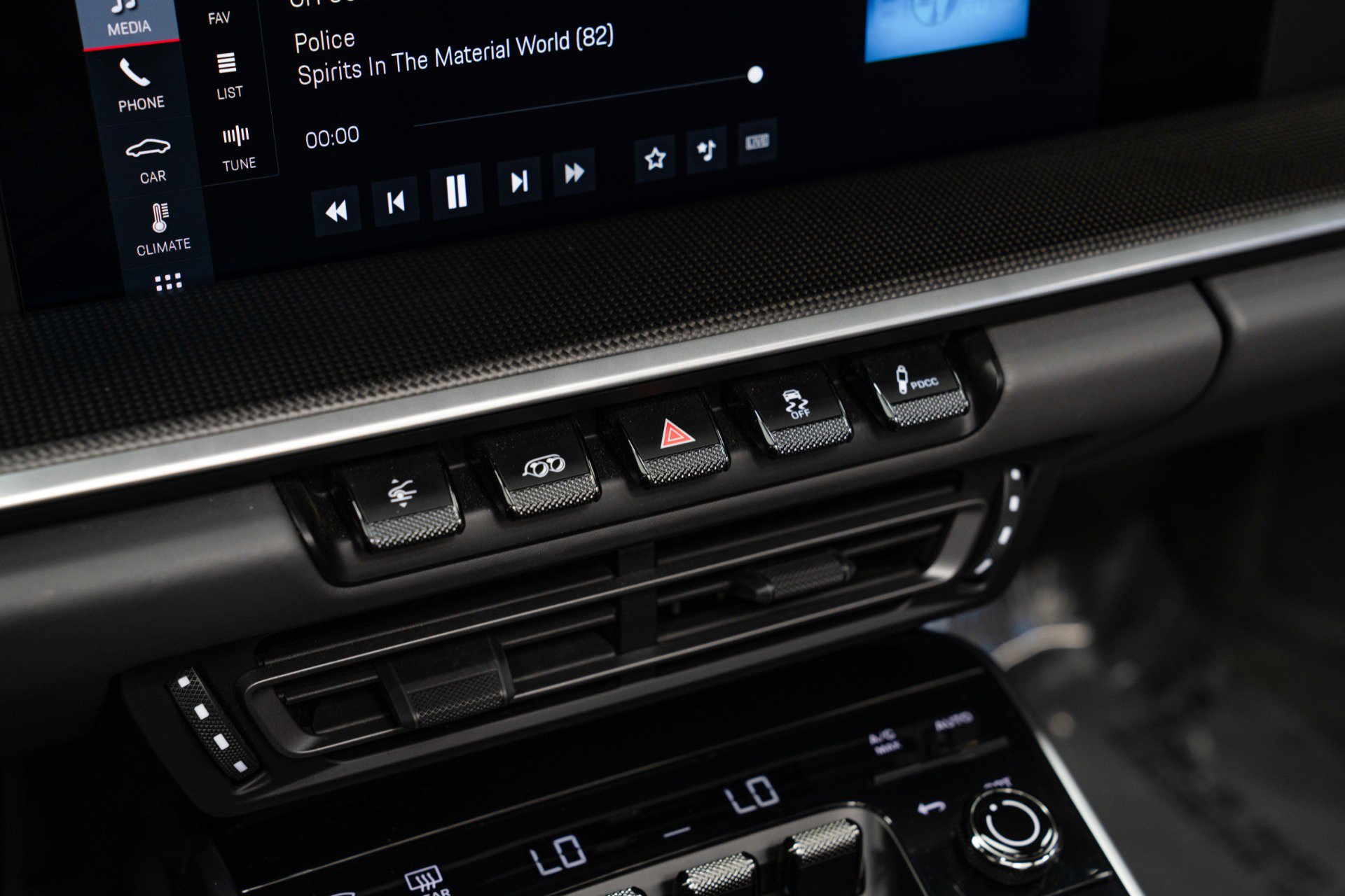 Used 2021 Porsche 911 Turbo S image 24