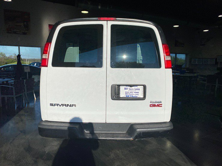 Used 2018 GMC Savana 3500 image 6