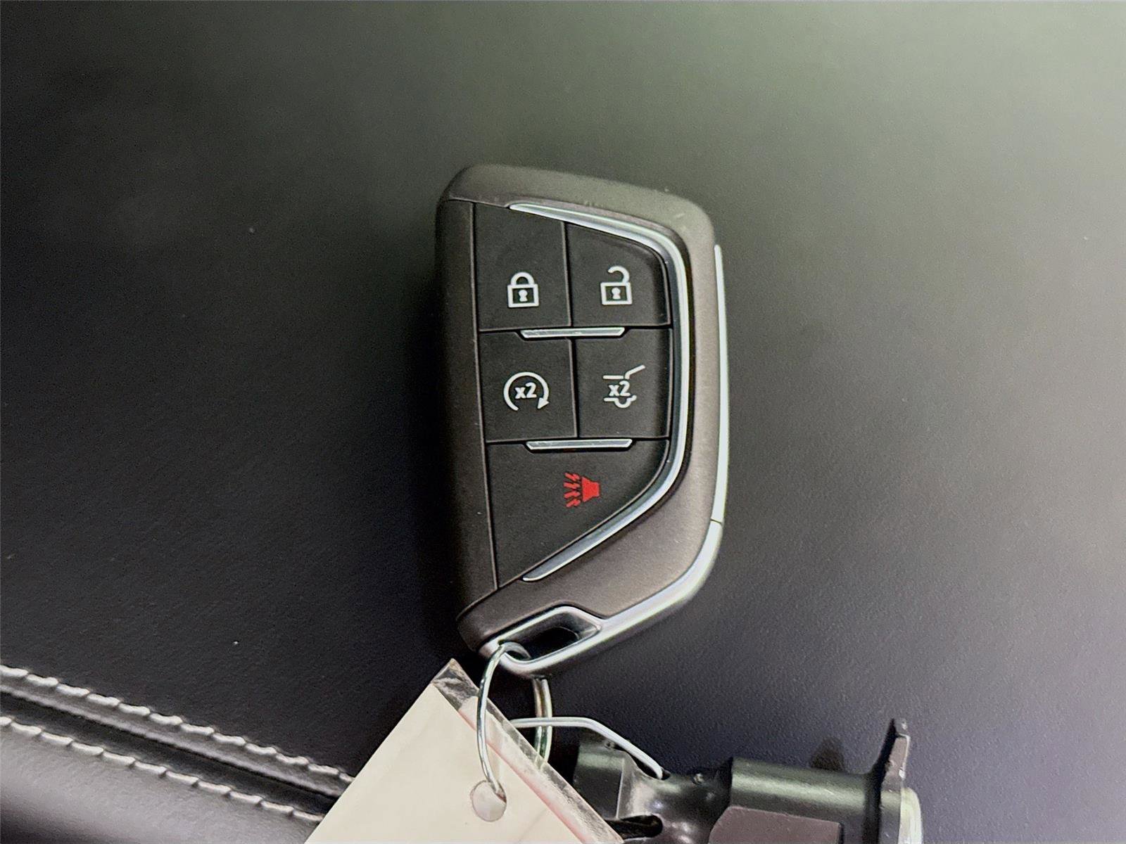 Used 2026 Cadillac Vistiq Platinum w/ LPO, Floor Liner Package image 22