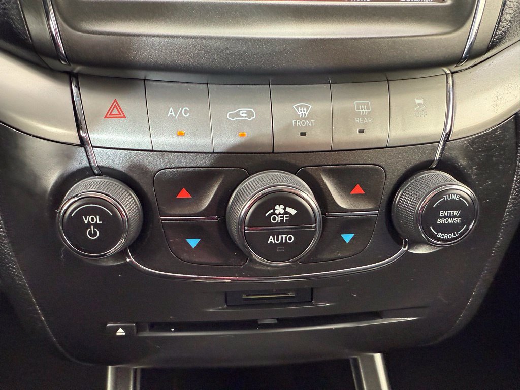 Used 2019 Dodge Journey Crossroad w/ Driver Convenience Group FWD image 36
