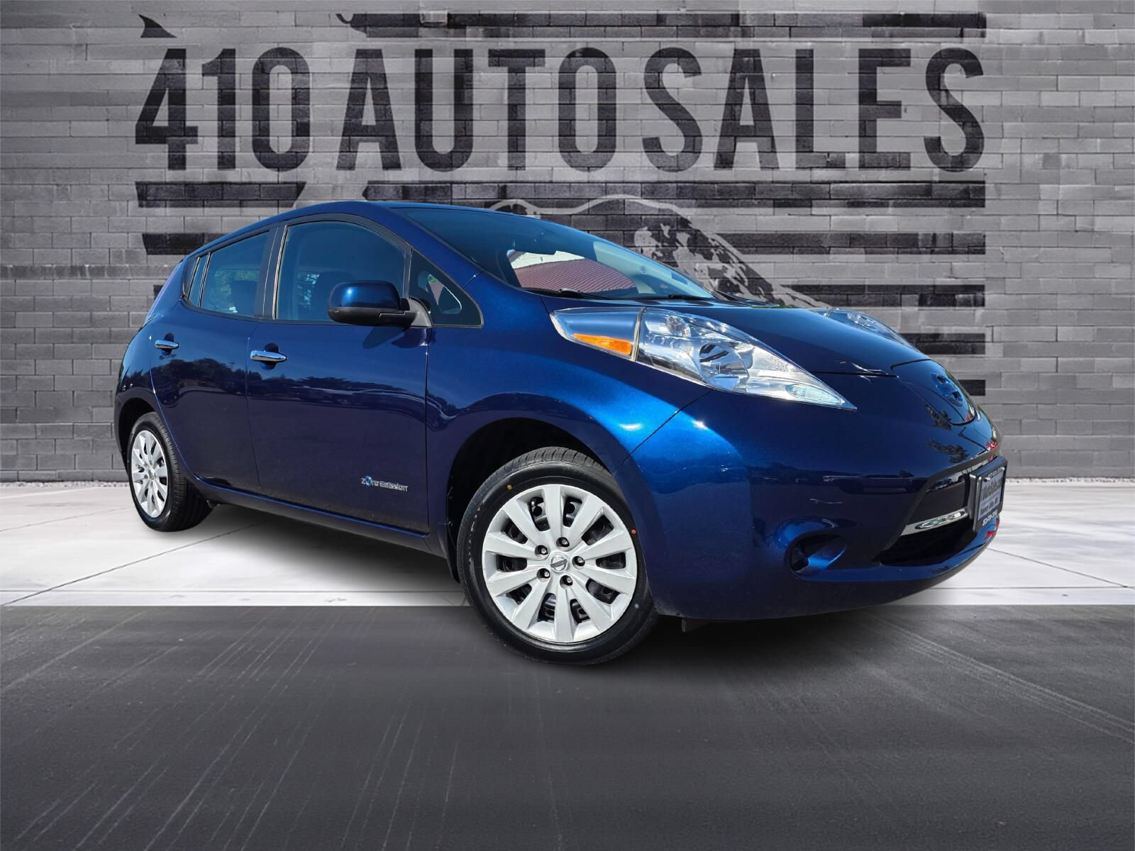 Used 2017 Nissan Leaf S w/ Charge Package FWD image 1